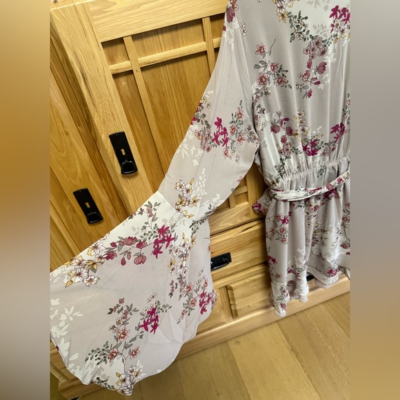 New - City Chic Floral Flow Dress - Misty Rose - Picture 4 of 5